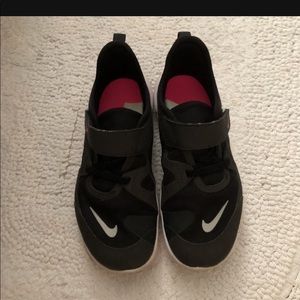 Girls Nike Size 2y